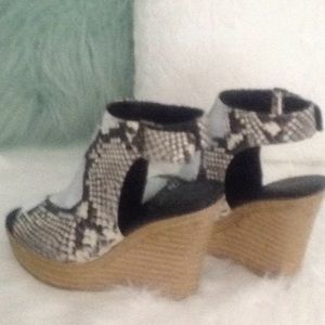 Marc Fisher Shoes - Snake skin wedge side closure 4" heel Marc Fisher Shoes - Snake skin wedge side closure 4" heel